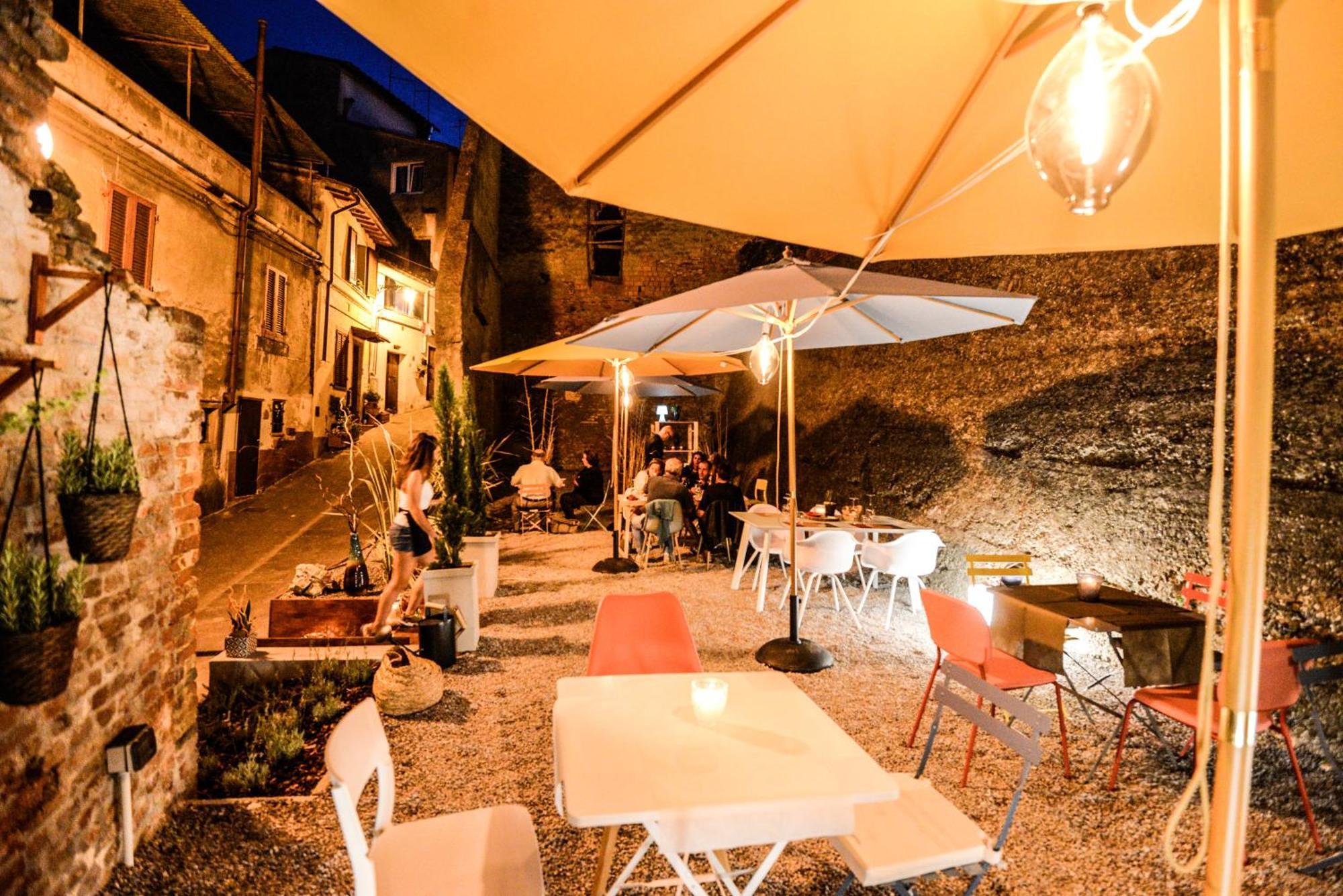 Santa Maria a Monte Art Suite Gallery - Tuscany - Medieval Town Close To Florence, Pisa, Lucca, Chianti Zone, Versilia מראה חיצוני תמונה